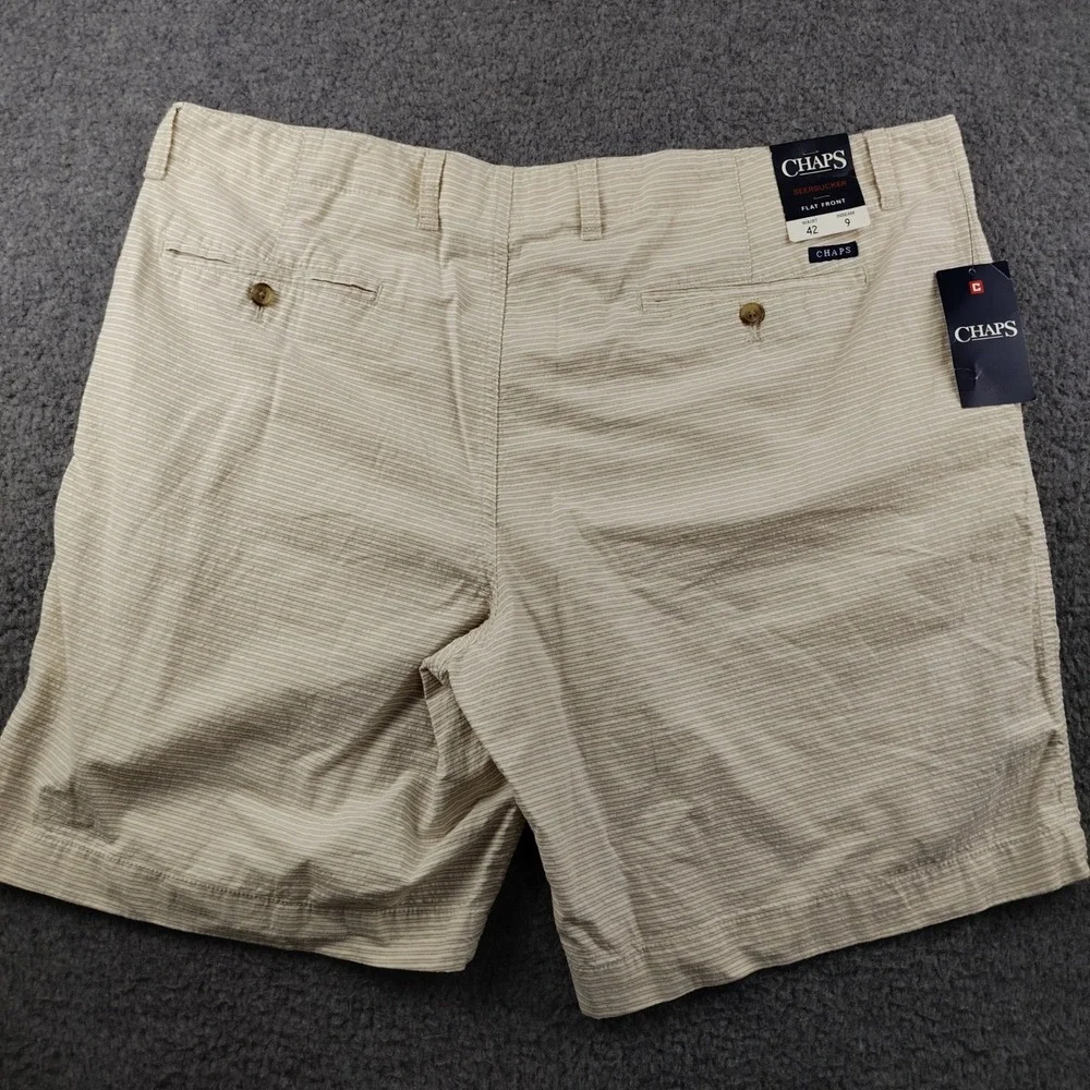 Chaps Mens Seersucker Flat Front Shorts Tan White Striped Cotton Size 42 NWT